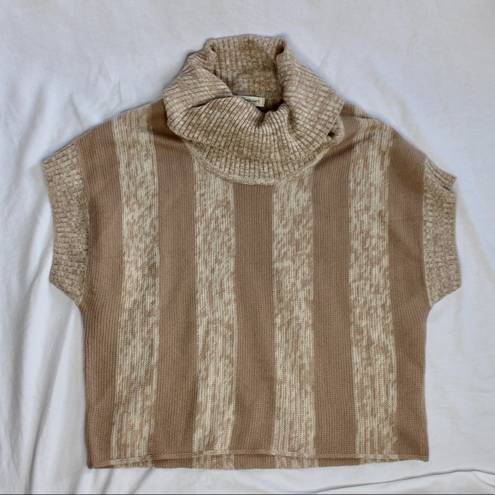 Short Sleeve Beige Sweater